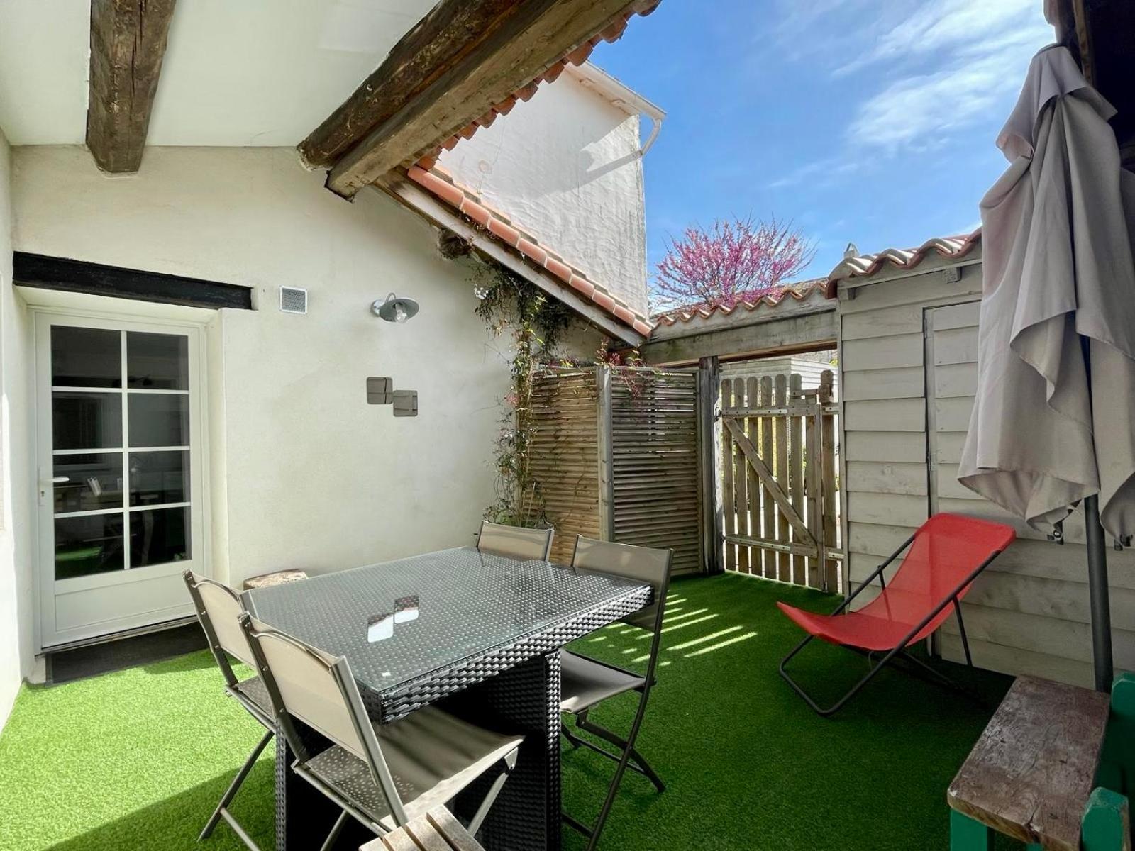 Beau T3 *** Pour 2 A 4 Pers Avec Patio Privatif Lejlighed La Couarde-sur-Mer Eksteriør billede