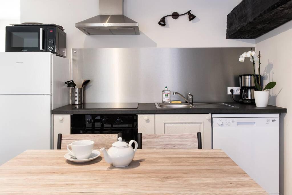 Beau T3 *** Pour 2 A 4 Pers Avec Patio Privatif Lejlighed La Couarde-sur-Mer Eksteriør billede